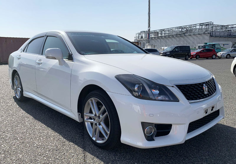 Used Toyota Crown Sedans 2012 model in Pearl Used Cars Stock 65217